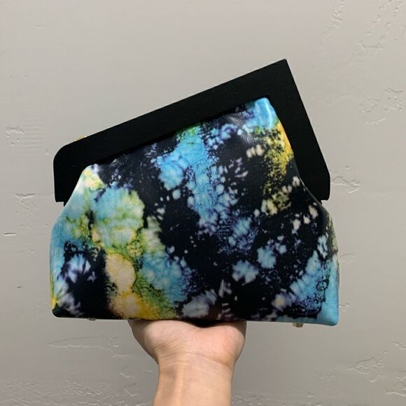 Handmade Genuine Premium Leather Tie-dye Printed Wooden Frame Bag with 2 Chains - Picture 4 of 16